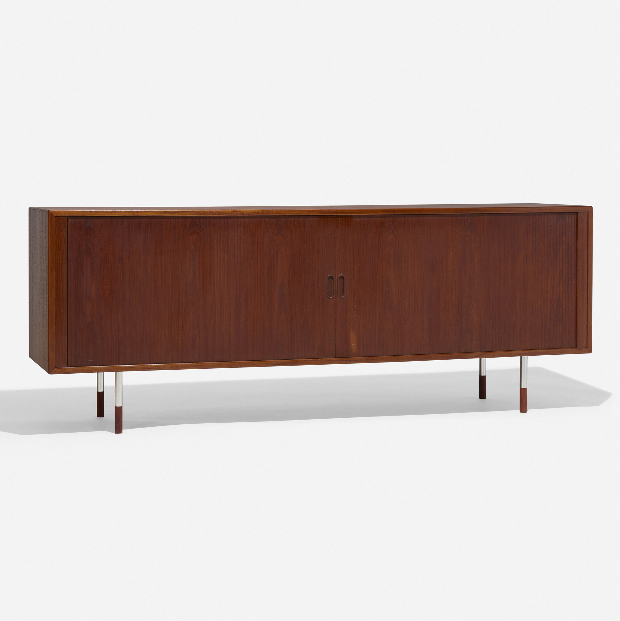 152: ARNE VODDER, Cabinet < Scandinavian Design, 27 April 2023