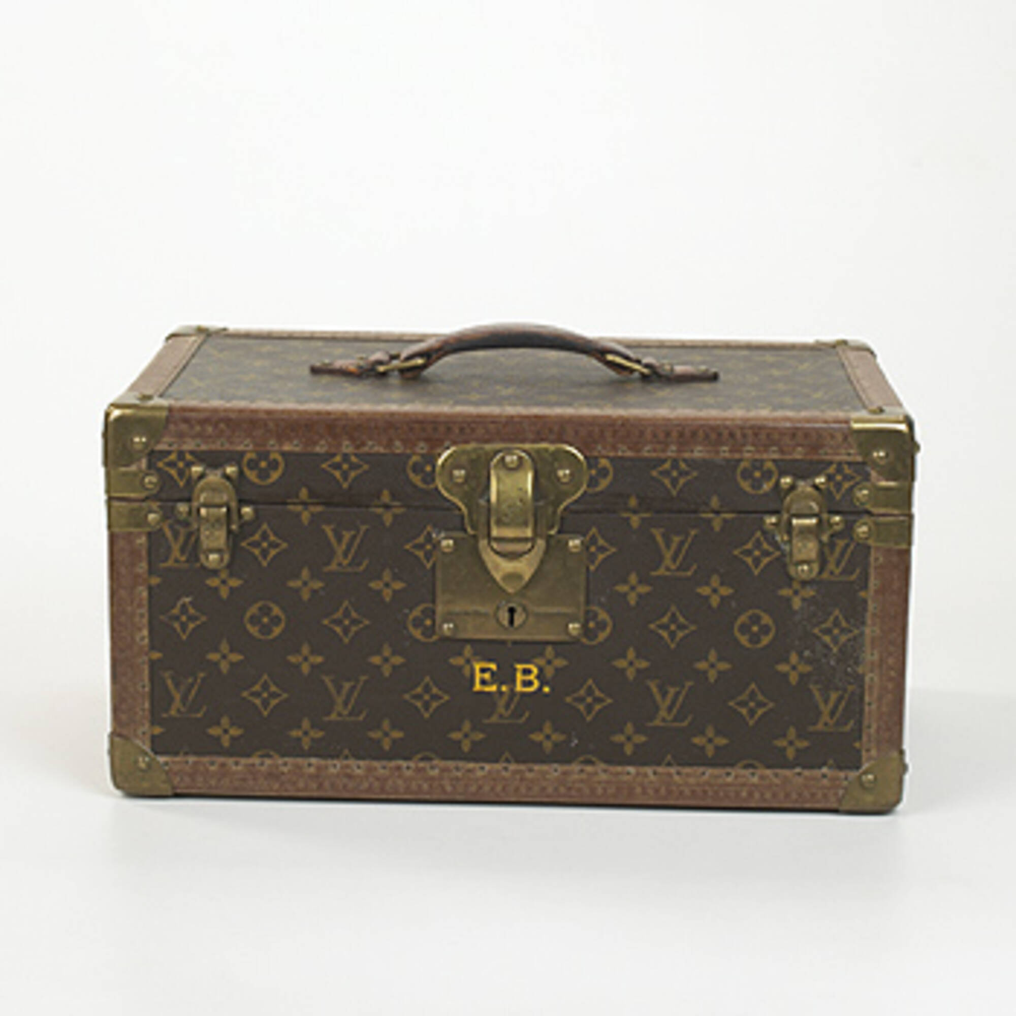 Lous Vuitton Travel Auction