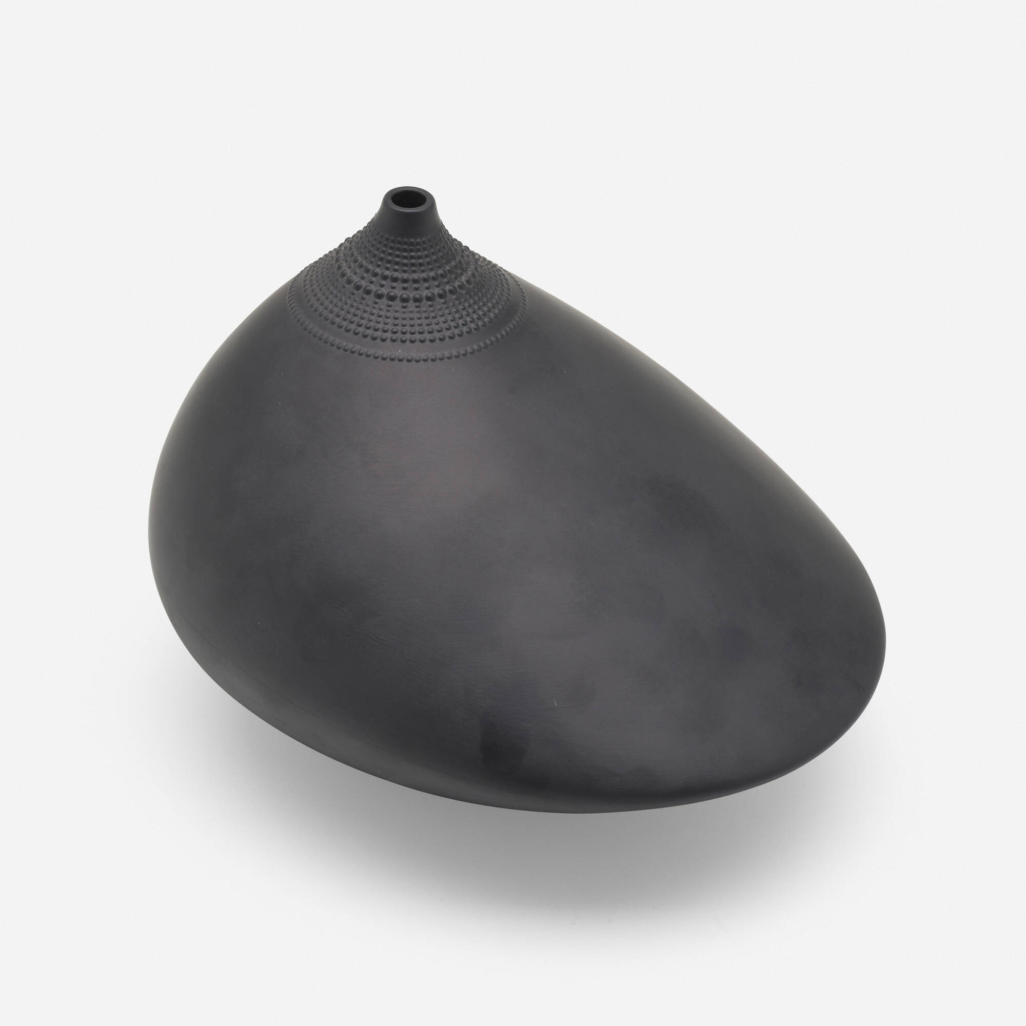 593: SAMI WIRKKALA, Pollo vase < Mass Modern: Day 2, 12 August 2022 <  Auctions | Wright: Auctions of Art and Design